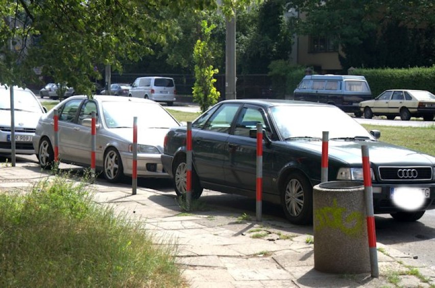 Parkowanie na Osiedlu Oficerskim