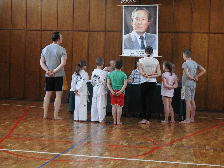 Kolejni adepci taekwon-do zdobyli wyższe stopnie [ZDJĘCIA,WIDEO]