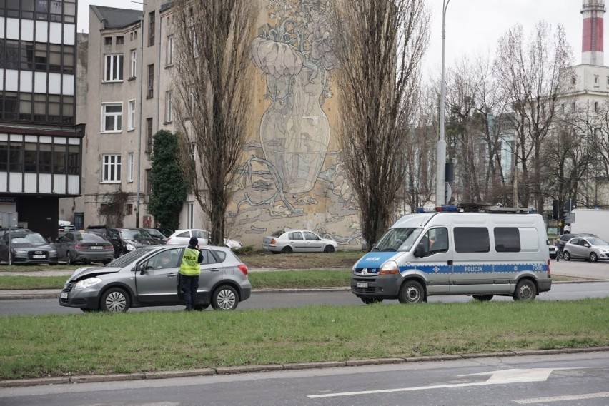 Ucierpiała natomiast kobieta: z urazem głowy i z...