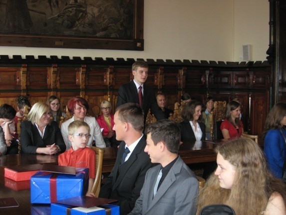Nagrody burmistrza Chojnic:  Nagród dla najzdolniejszych uczniów z chojnickich szkół [FOTO]