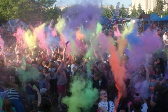 Tak wyglądał festiwal kolorów na Dobrzecu