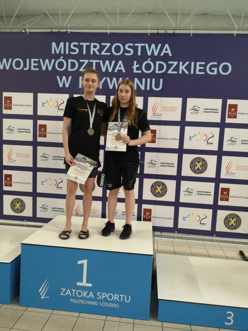 Dobre starty pływaków MAL WOPR na basenach w Łodzi i Bydgoszczy. Paulina rozpoczęła walkę o kolejny międzynarodowy mityng