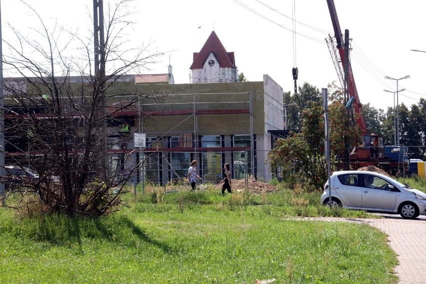 Powstaje restauracja KFC na osiedlu Piekary w Legnicy, zobaczcie aktualne zdjęcia