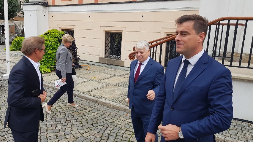Wicemarszałek senatu Bogdan Borusewicz w Lesznie wspierał kandydatów [ZDJĘCIA]