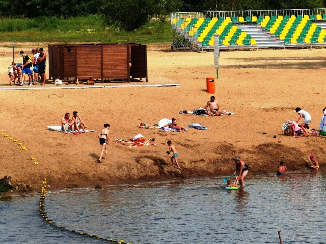 Rusza plaża i kąpielisko przy wiszącym moście w Sieradzu