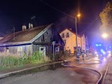 Minionej nocy spalił się jednorodzinny budynek w Rzeszowie [ZDJĘCIA]