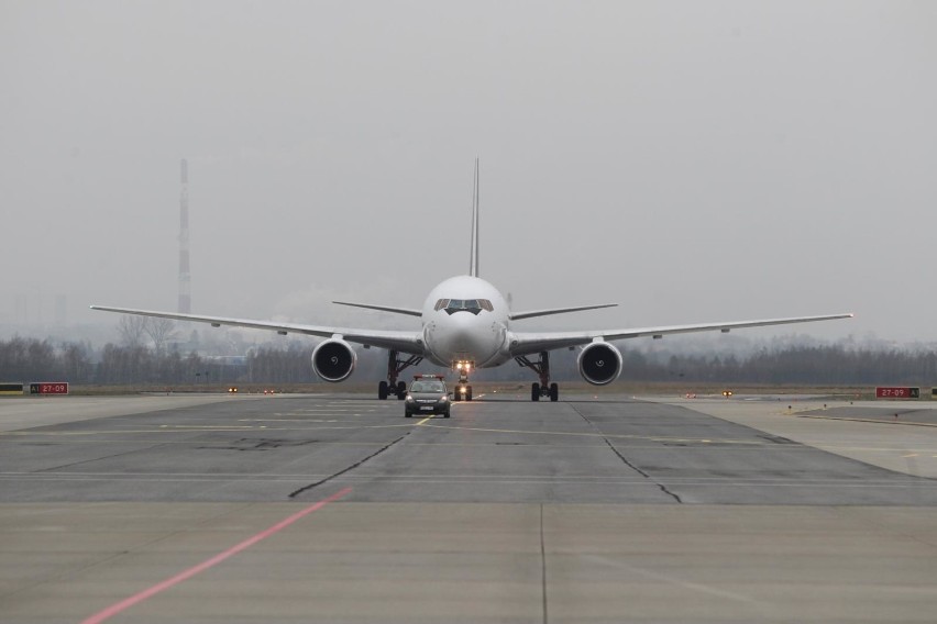 Szerokokadłubowy Boeing 767 w wersji cargo polskiej linii...