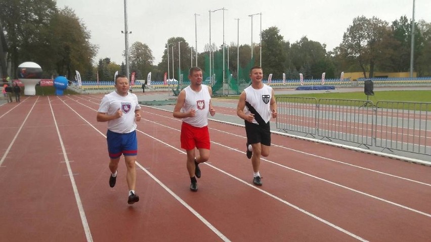 Dziesiątacy z Łowicza pobiegli w hołdzie żołnierzom-sportowcom [Zdjęcia]