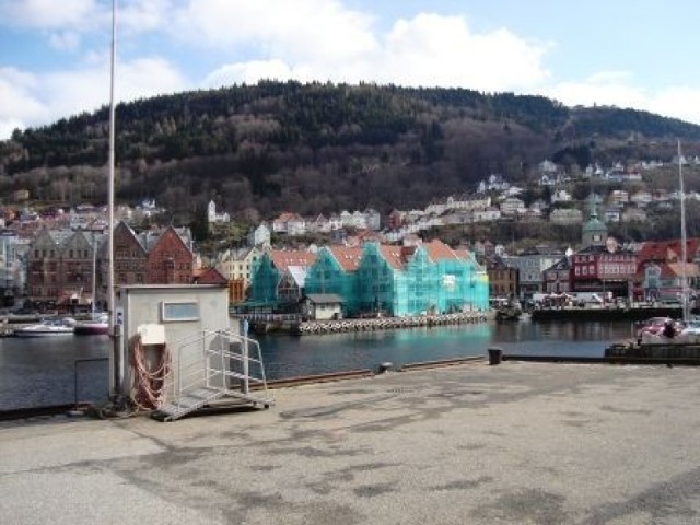 Bergen jest drugim co do wielkości miastem kraju, liczy 250 000 mieszkańc&oacute;w. Fot. Mariusz Michalak