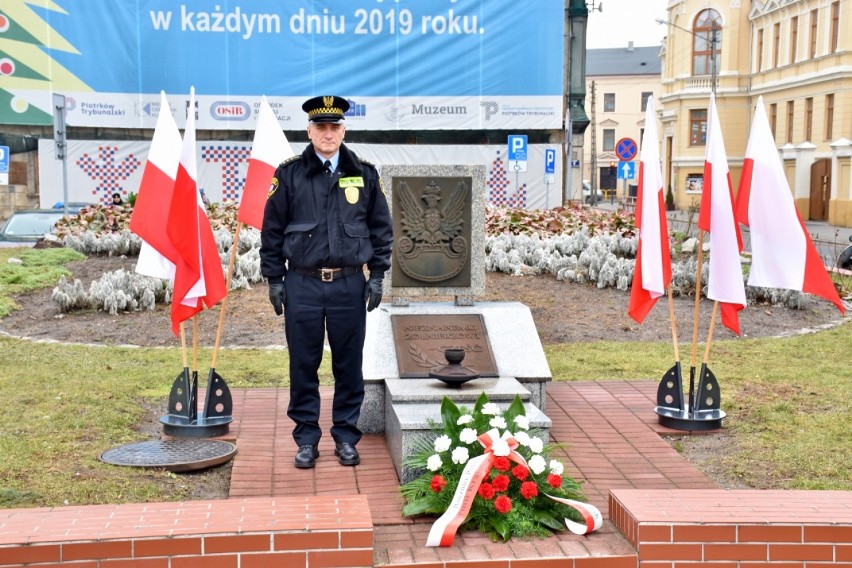 W Piotrkowie upamiętniono 77. rocznicę utworzenia Armii...