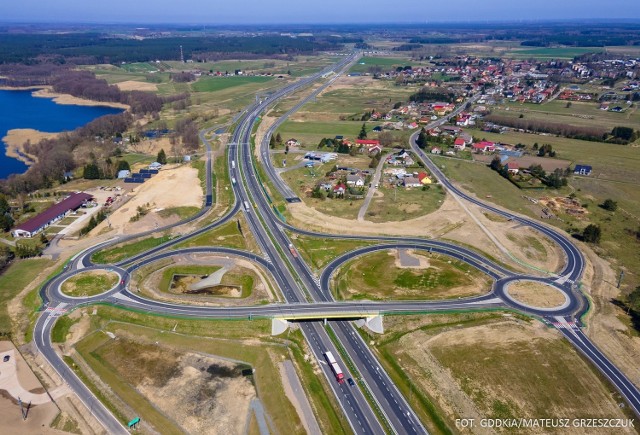 Kierowcy mogą już jeździć po dwóch nowych odcinkach S3 w województwie zachodniopomorskim.