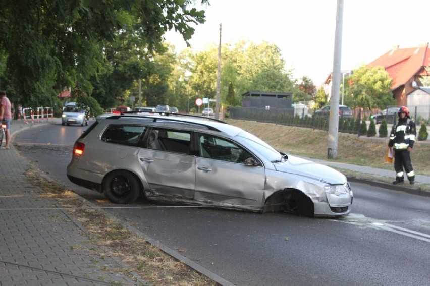 Niebezpieczne zdarzenie drogowe na ulicy Drzymały w Wolsztynie
