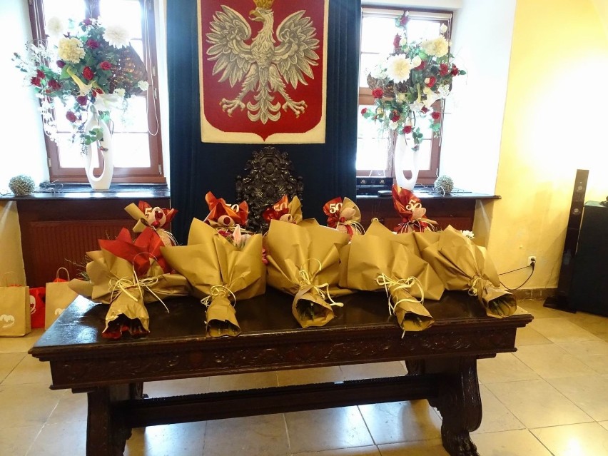 Pięć par świętowało złote gody w ratuszu w Chełmnie