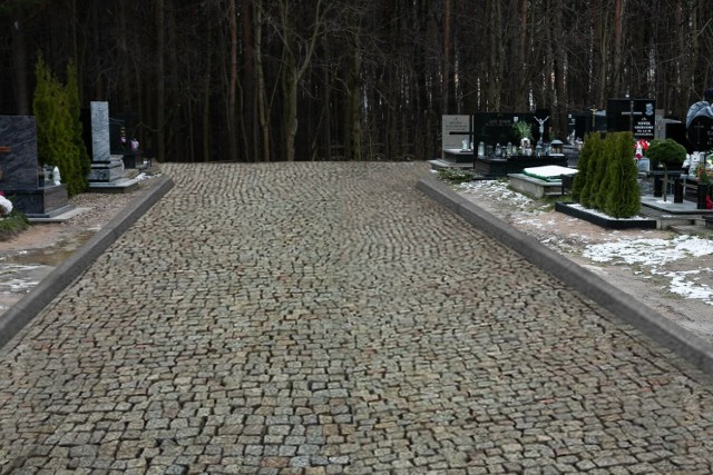Tak ma wyglądać publiczna droga powiatowa, która przetnie najnowszą część cmentarza parafii św. Antoniego w Sokółce