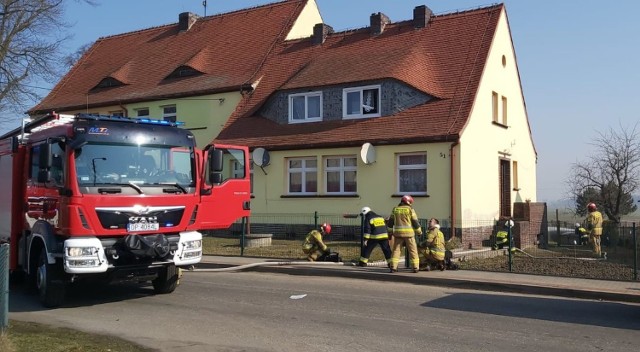 Do pożaru doszło w budynku przylegającym do przedszkola w Kromołowie.