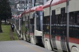 Ostatni tramwaj z bydgoskiej Pesy przyjechał do Gdańska. Zobacz paradę (ZDJĘCIA, WIDEO)