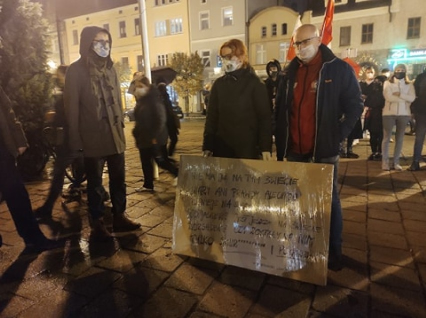 O 18:00 rozpoczął się kolejny protest w Kościanie. Strajk trwa