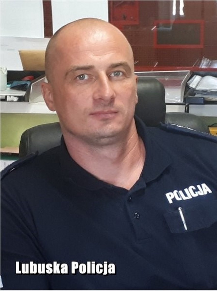 WSCHOWA. Dwaj policjanci: aspirant sztabowy Łukasz Walorczyk i aspirant Adrian Zadora uratowali niedoszłego samobójcę [ZDJĘCIA]