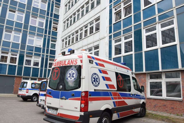 Do Szpitala Specjalistycznego w Pile trafiło trzech pacjentów ze Złotowa, w tym pacjentka z ciężką infekcją dróg oddechowych