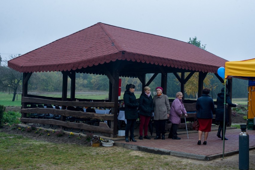 Otwarcie wiejskiej altany w Leopoldowie 