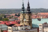 Zobaczcie jak wygląda Legnica z wieży Kościoła Mariackiego [ZDJĘCIA]