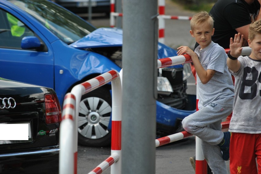 Kolizja koło cmentarza