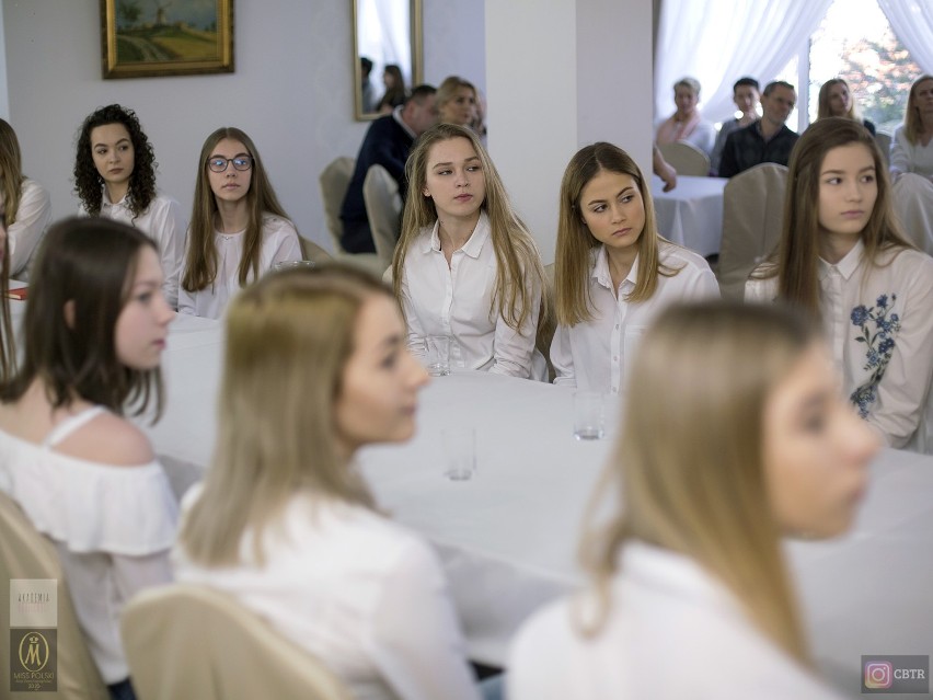 Miss i Miss Nastolatek Ziemi Łomżyńskiej 2020. Pierwsze spotkanie kandydatek do tytułu najpiękniejszej [zdjęcia]