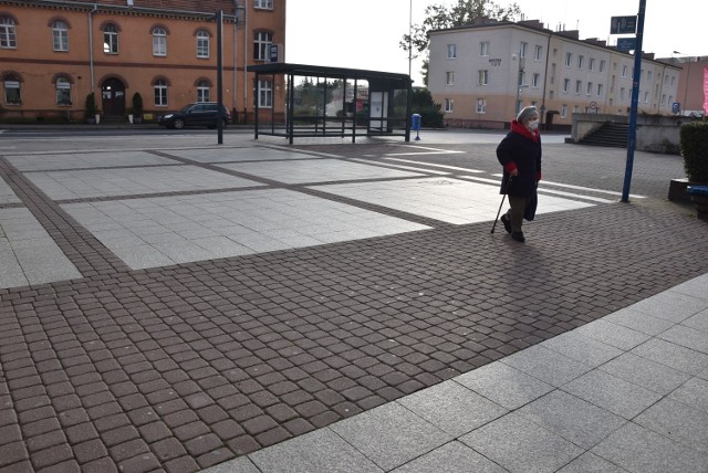 Koronawirus. Dzień pierwszy Piły w czerwonej strefie