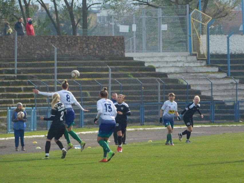 Piłkarki AZS PWSZ Wałbrzych pokonały Olimpię Szczecin w pierwszym meczu sparingowym podczas przygotowań do sezonu