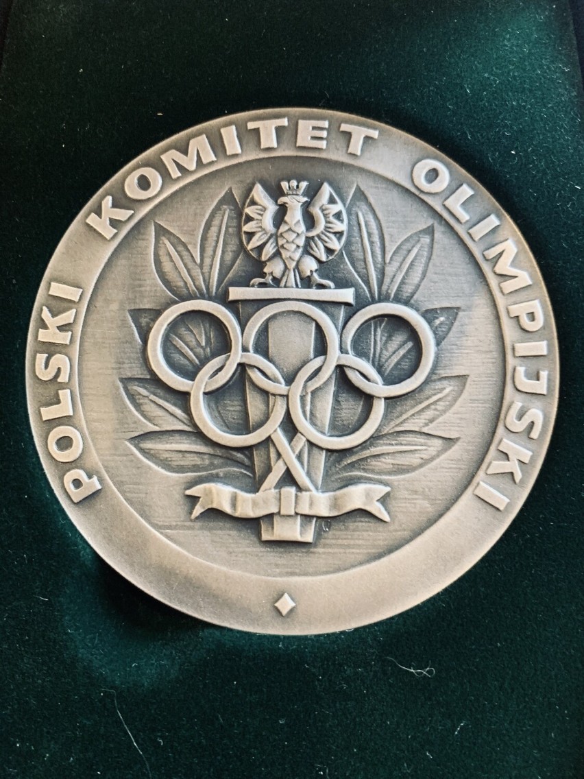 Eligiusz Komarowski, starosta pilski otrzymał medal Polskiego Komitetu Olimpijskiego