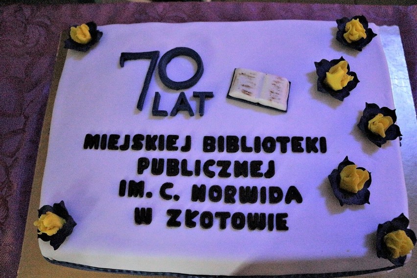 Słodkie 70-lecie Miejskiej Biblioteki Publicznej w dwóch odsłonach