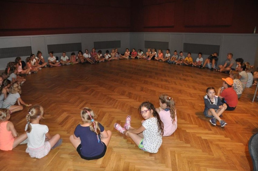 Grodzisk: wakacje w CK "Rondo" FOTO