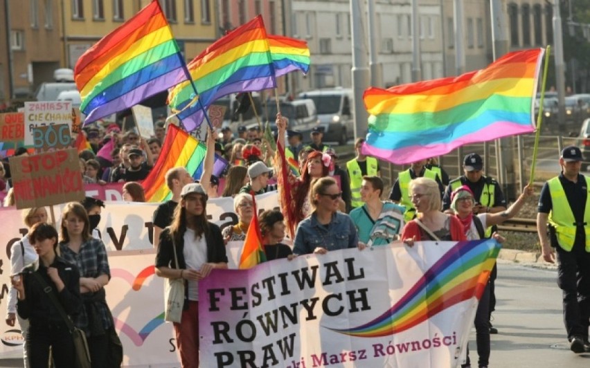 Pierwszy w Polsce hostel LGBT wstrzymał działalność....