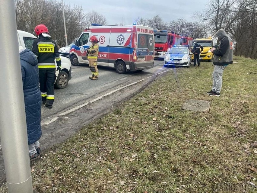 Zderzenie toyoty i fiata w Opolu.