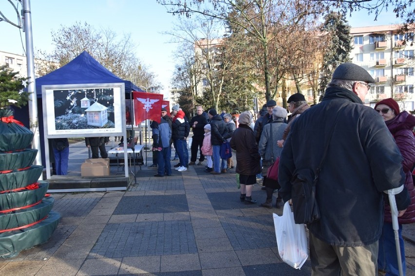 Na Jezioranach rozdawali flagi powstańcze. Ruszyła akcja...