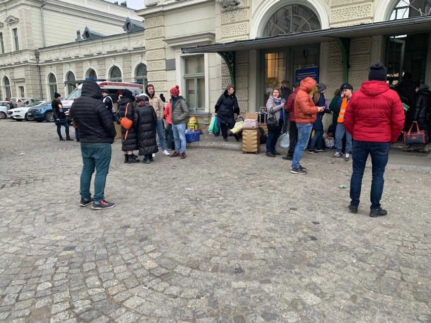 Gmina Malbork. Pomoc dotarła na granicę polsko-ukraińską. Dzięki tej wyprawie 14 osób znalazło bezpieczne schronienie 