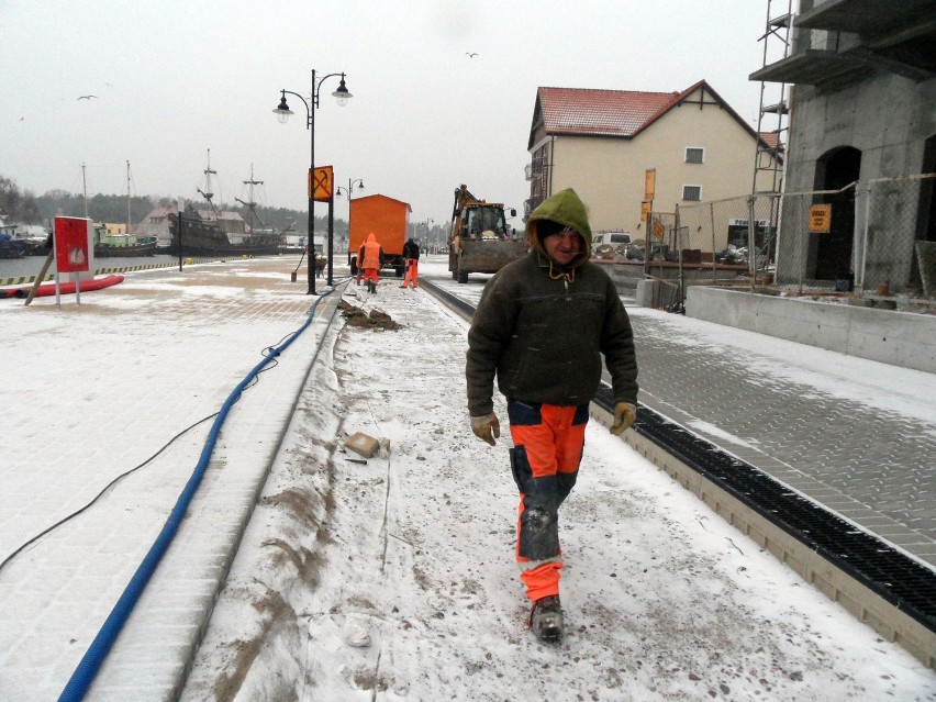 Remont portu w Ustce: Podglądamy prace związane z remontem usteckiego portu [ZDJĘCIA]