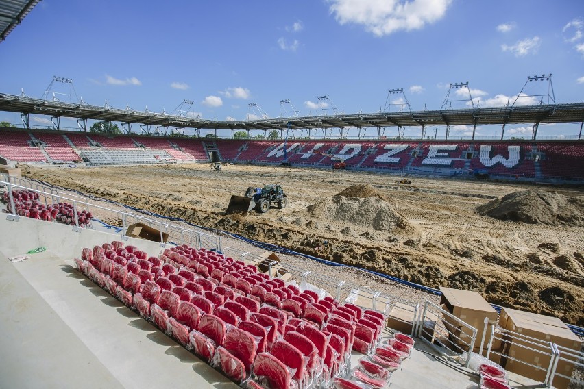 Stadion Widzewa: murawa już czeka