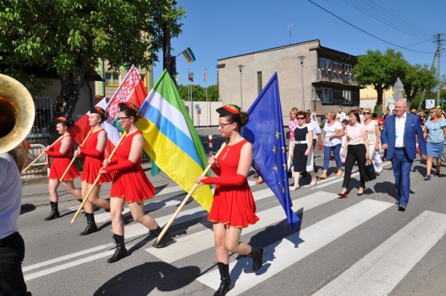 W sobotę i niedzielę (27 i 28 maja) odbyła się Makowska Majówka 2017. Jak zawsze, organizatorzy przygotowali wiele atrakcji. Nowością było Majowe Forum Gospodarcze.