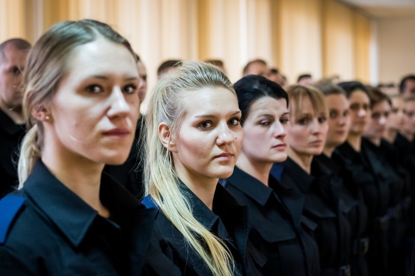 W szeregi kujawsko-pomorskiej policji wstąpiło 48 nowych...