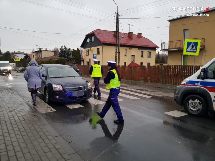 Wypadek w Bielsku-Białej: Potrącenie pieszej na oznakowanym przejściu dla pieszych