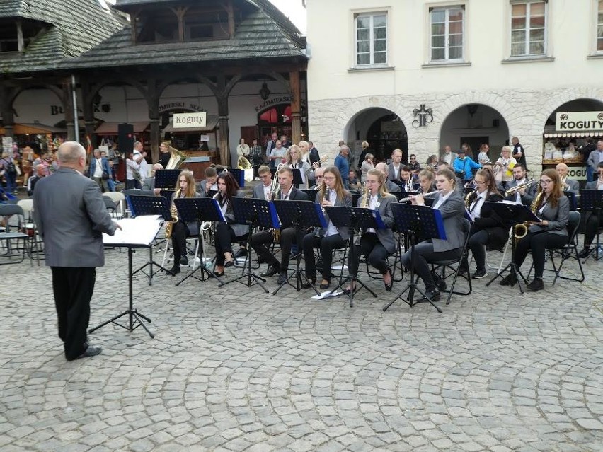 Orkiestra Dęta Chodzieskiego Domu Kultury wzięła udział w festiwalu orkiestr w Puławach (ZDJĘCIA)