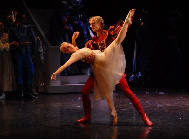 "Jezioro łabędzie" to jeden z najczęściej wystawianych baletów