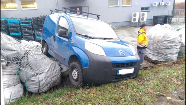 Na ulicy Nowej zderzyły się renault i citroen