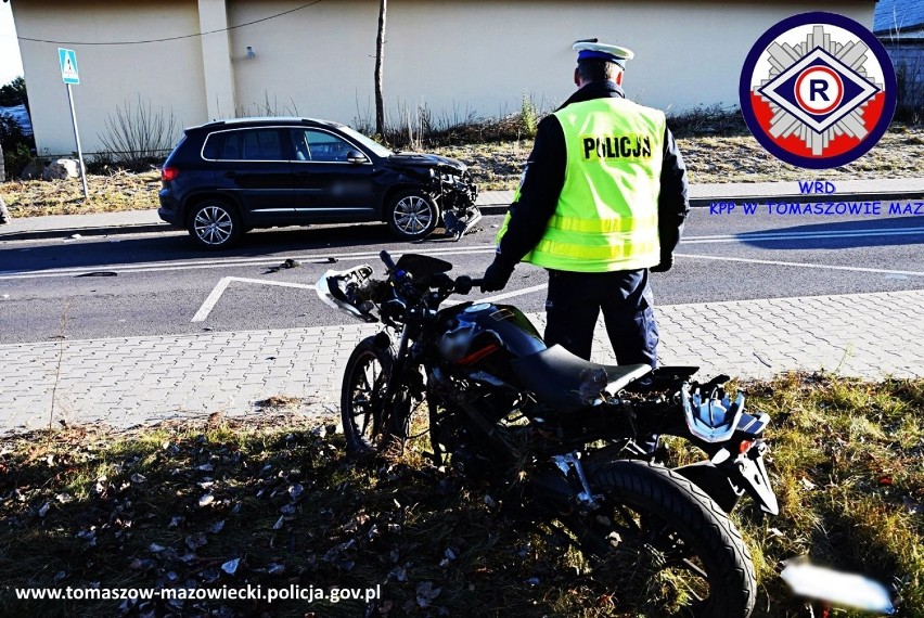 Wypadek w Wygodzie w gminie Ujazd. Motorowerzysta zderzył się z samochodem osobowym [ZDJĘCIA]