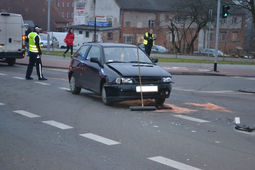 Nieostrożność kierowców przyczyną porannych utrudnień na drodze wylotowej w kierunku Lęborka