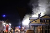 Groźny pożar w Sulejowie, mieszkańcy budynku wielorodzinnego zostali ewakuowani, 5.02.2023 -  ZDJĘCIA