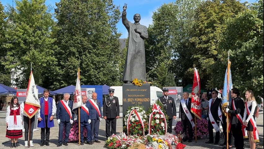W Suchowoli odbyły się uroczystości poświęcone 76. rocznicy urodzin bł. ks. Jerzego Popiełuszki (zdjęcia i wideo)
