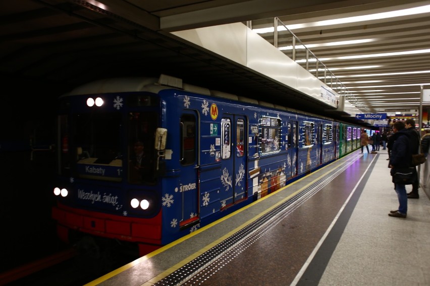 Tak wygląda świąteczne metro! Wiemy, kiedy możesz się nim...