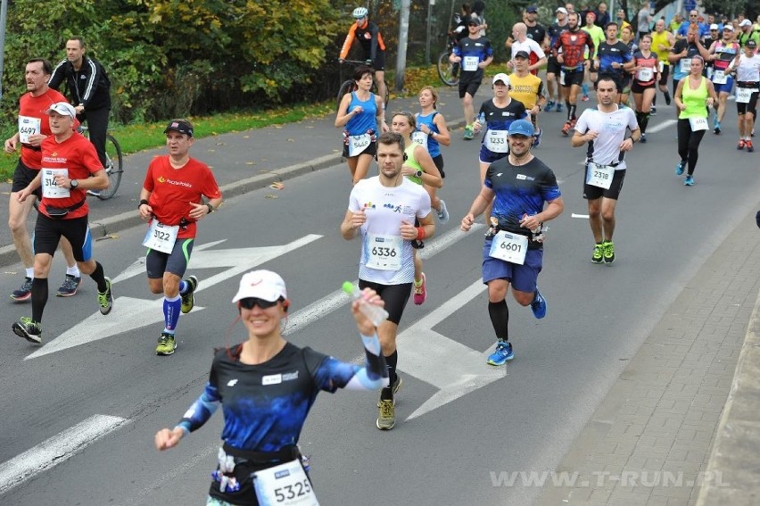 7 tysięcy biegaczy pobiegnie w 20. PKO Poznań Maraton